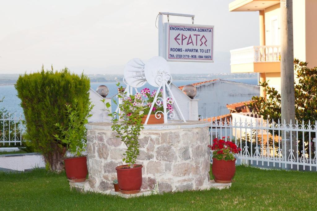 Erato Apartments Petalidi Bagian luar foto