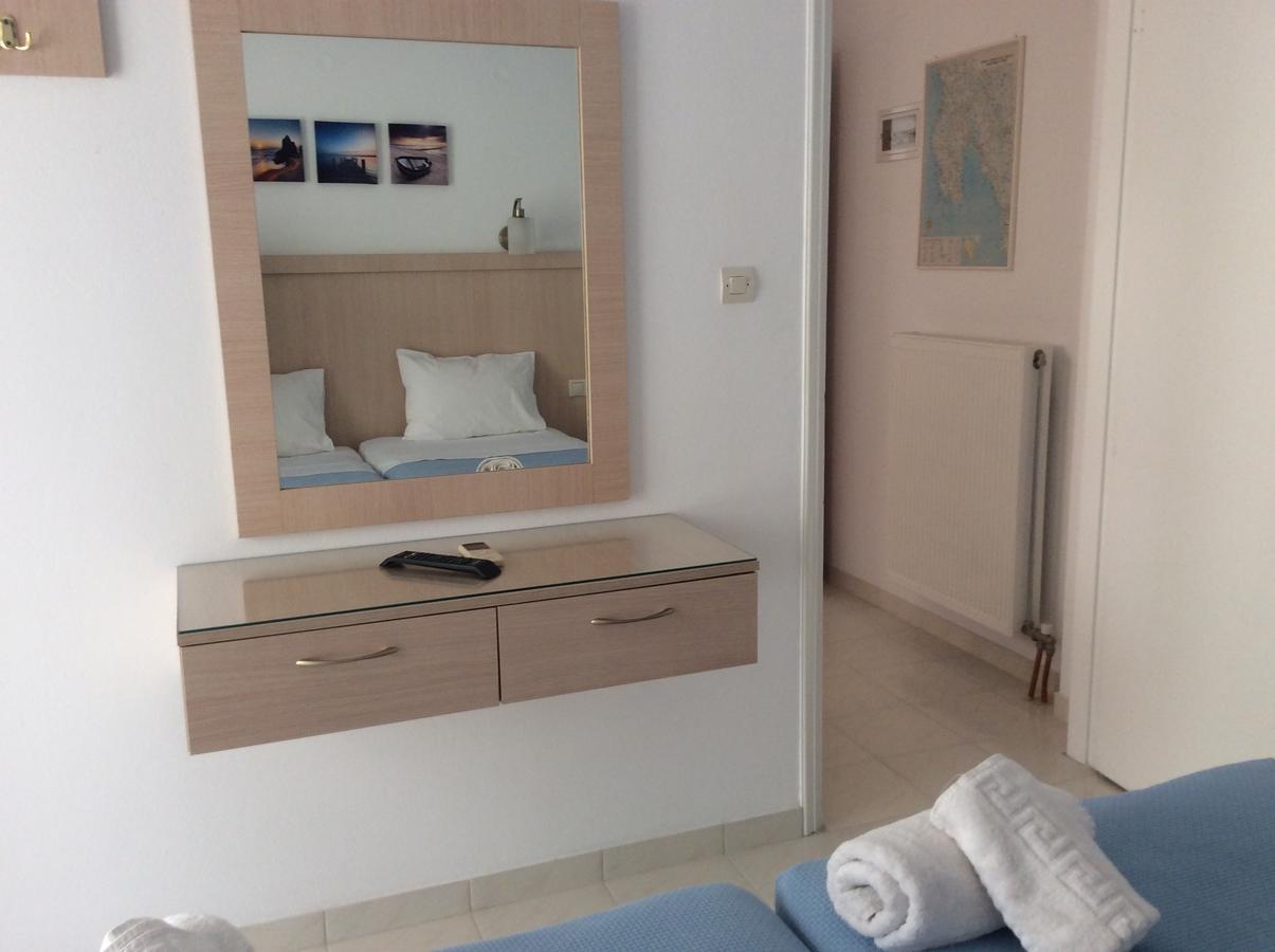 Erato Apartments Petalidi Bagian luar foto